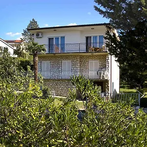 Marijana, Free Parking Apartment Selce